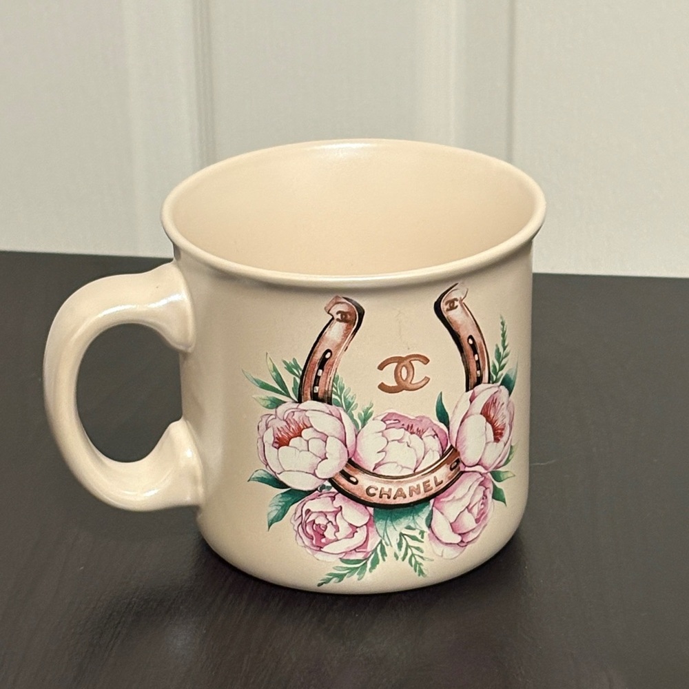 NEW Fig & Fern Large Fashion Floral Mug